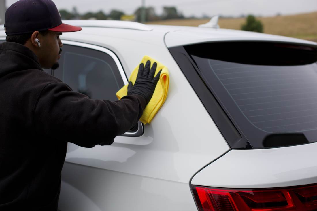Final wipe-down on an Audi Q7